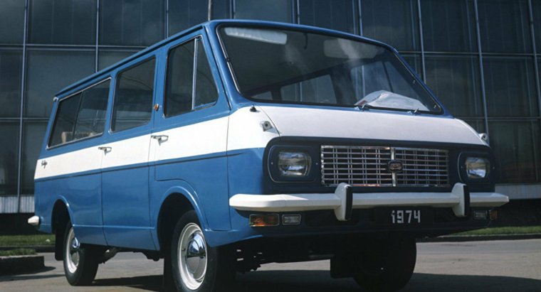 Машина РАФ 2203