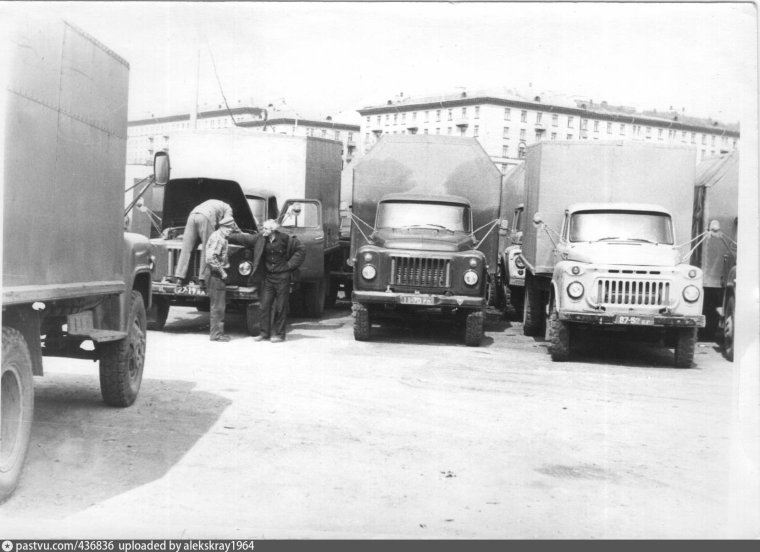 Автобаза Министерства обороны СССР