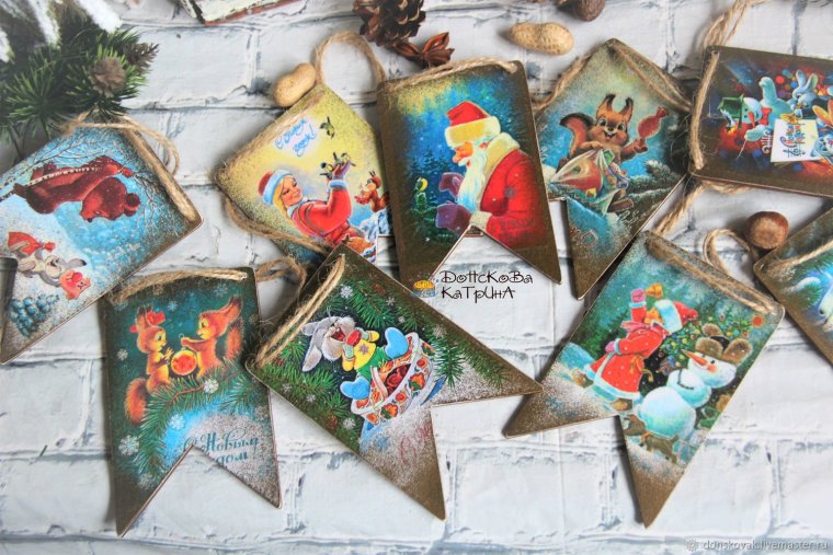 Бумажные новогодние флажки