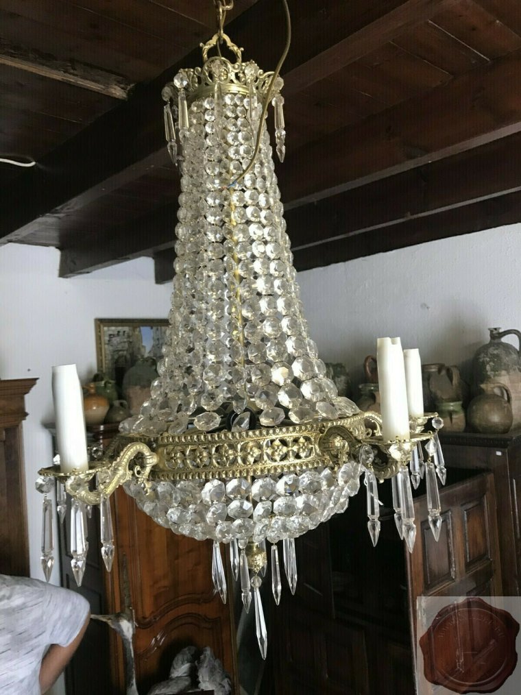 Старая люстра