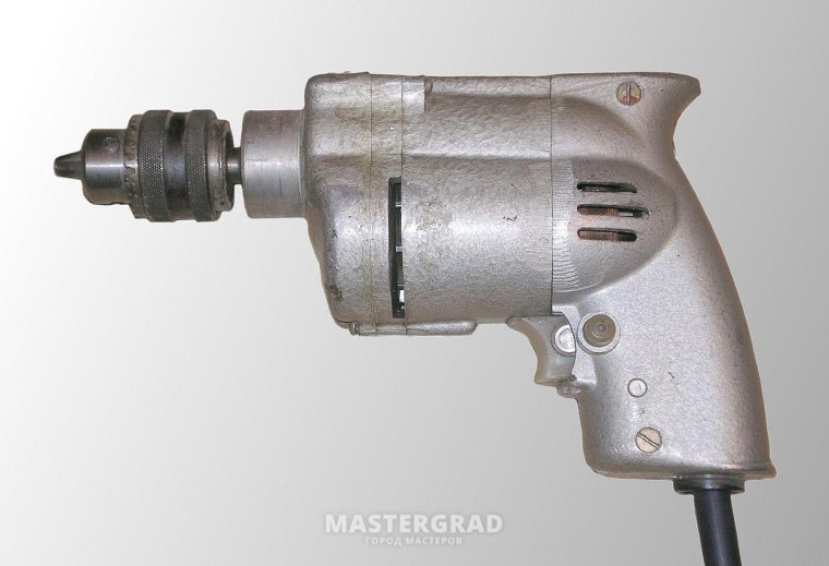 Электродрель БЭС-1-1 электросхема