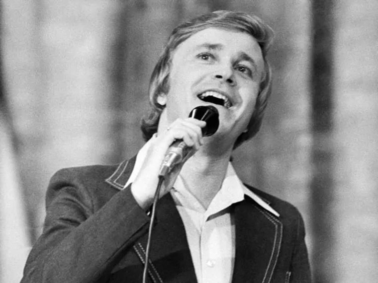 Евгений Мартынов Советский эстрадный певец