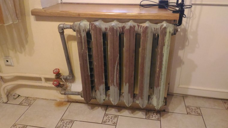 Старые радиаторы отопления