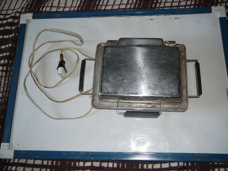 Вафельница электро ССР