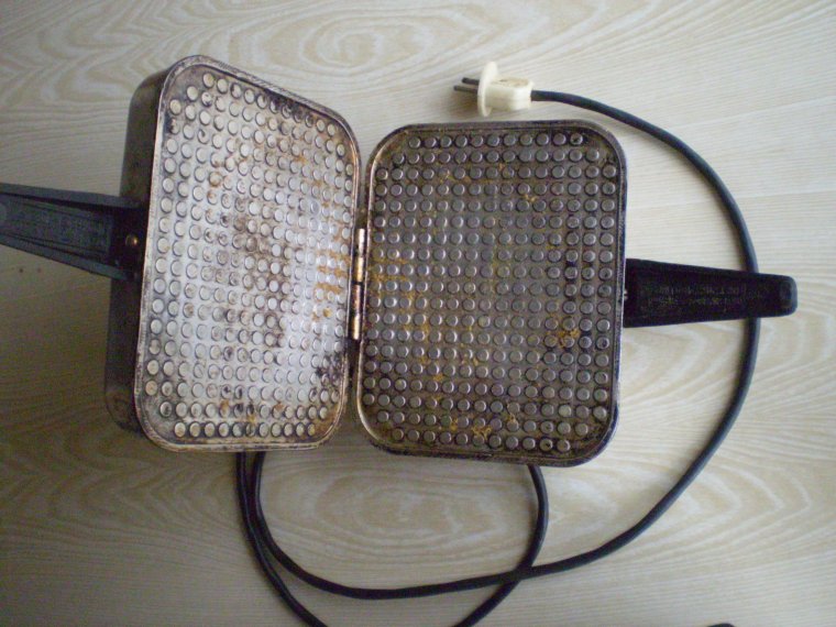 Советская вафельница