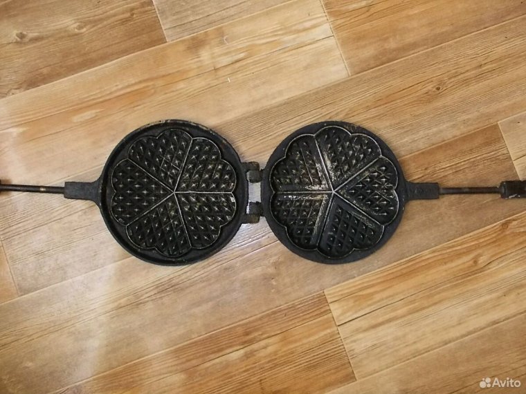 Старинная вафельница