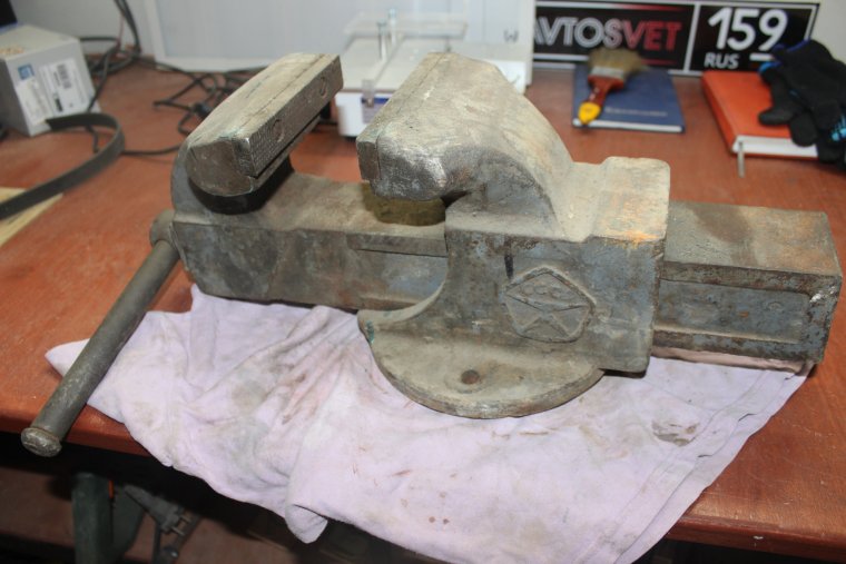 Тиски тисочки драйв 2