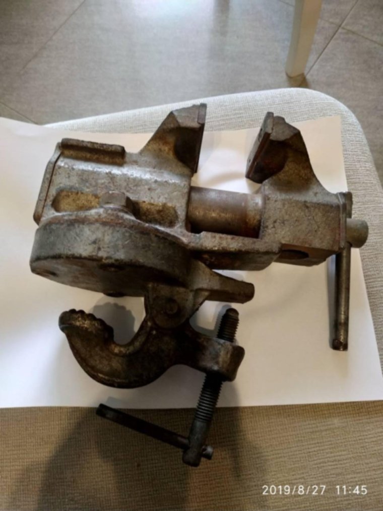 Тиски маленькие 60мм СССР