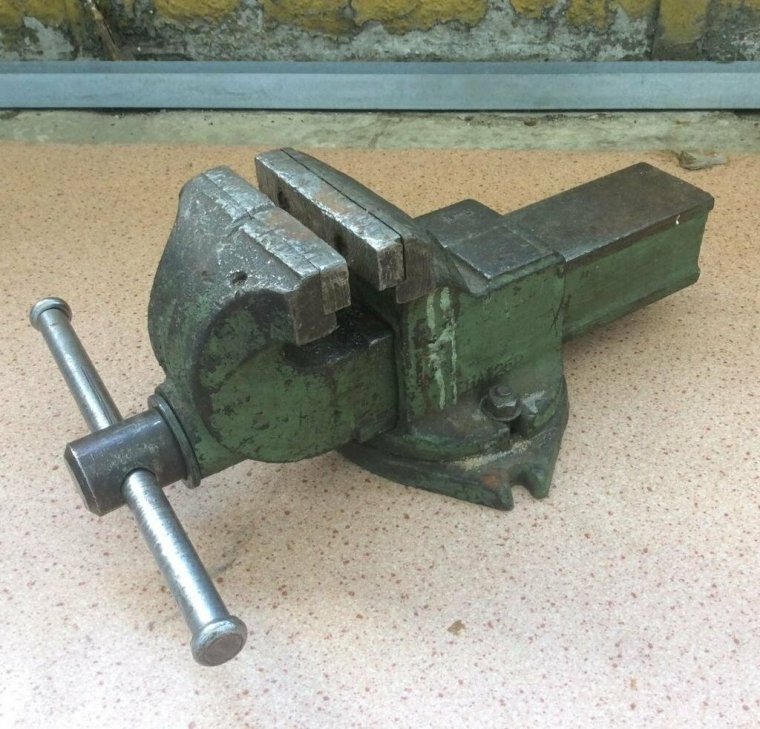 Слесарные тиски ABC ТСУ-60