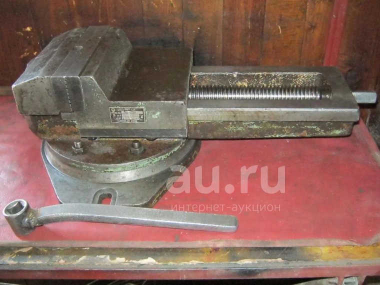 Тиски станочные СССР 200мм