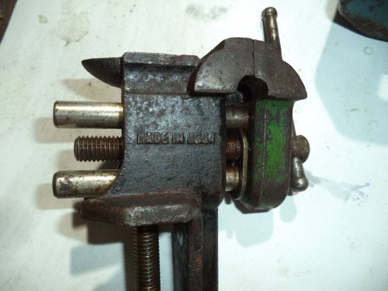 Тиски советские РМЗ 150