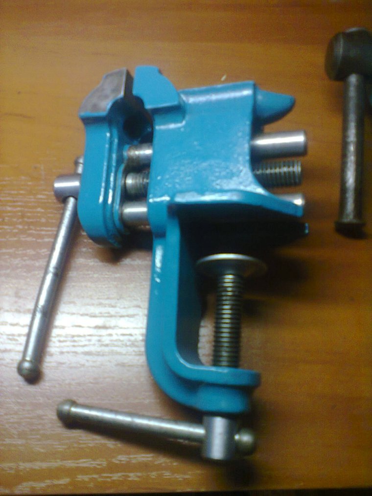 Тиски советские РМЗ 150