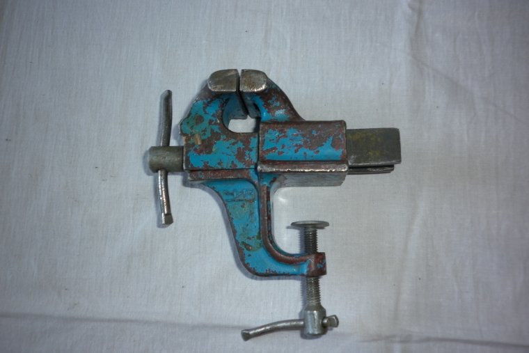 УКЗ тиски 2-100 советские