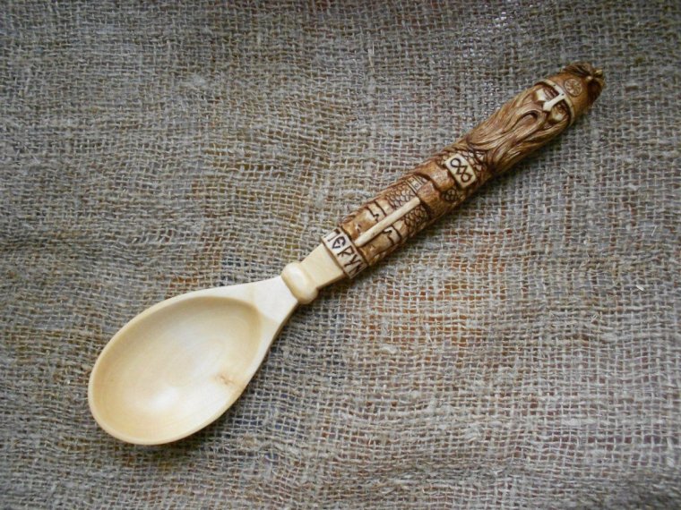 Старинные деревянные ложки