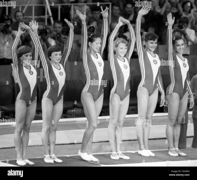 Наталья Шапошникова Олимпийская сборная по спортивной гимнастике 1980