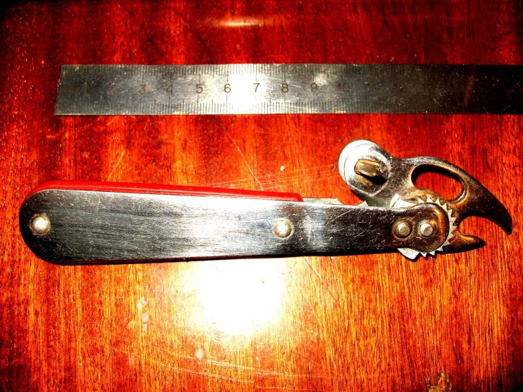 Складной консервный нож СССР