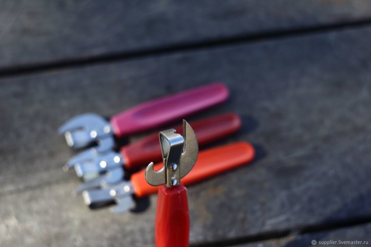 Советская открывалка для консервов