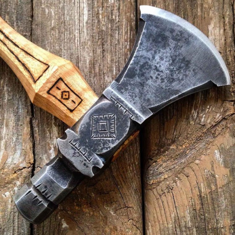 Топор Викинг Сварог