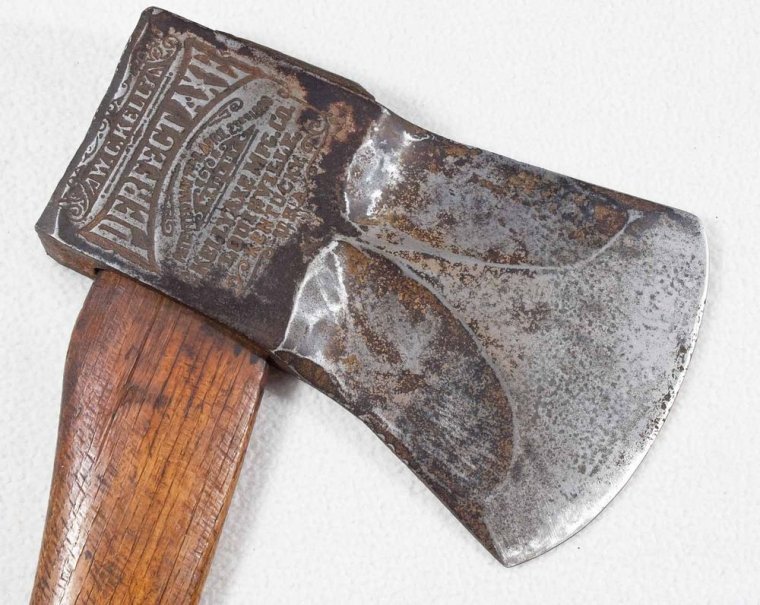 Топор дровосека старинный