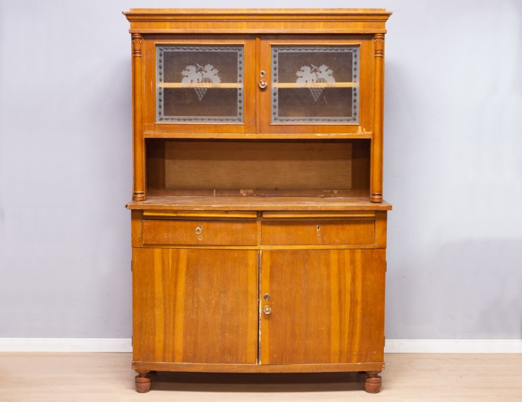 Старинный буфет артикул БФ-6555