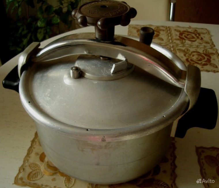 Кастрюля скороварка чугунная