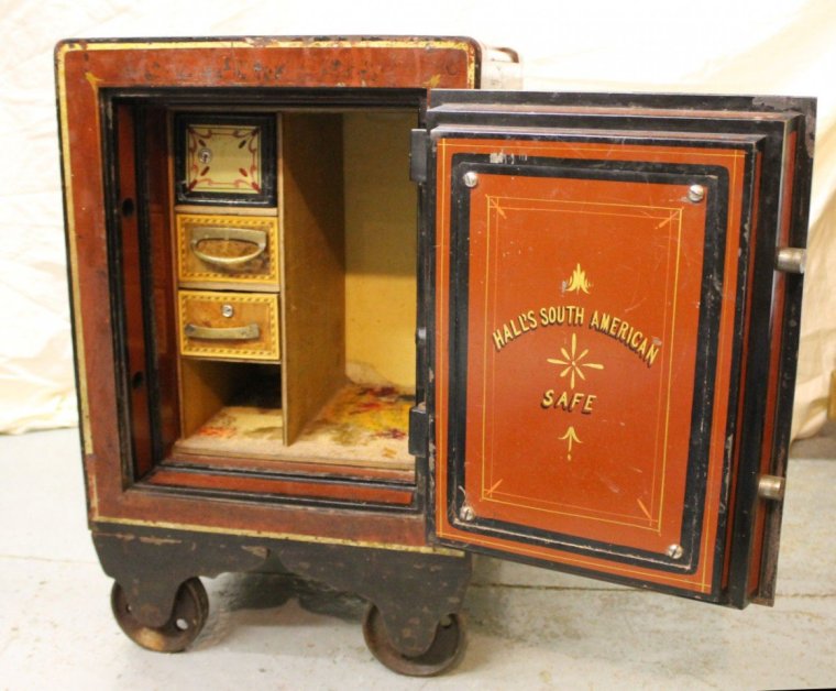 Несгораемый шкаф 19 век