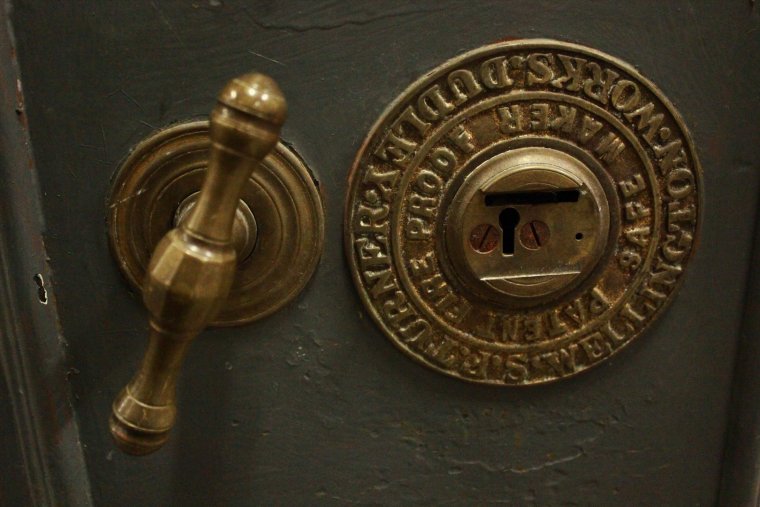 Сейф 19 века Варшава