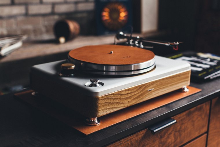 Shinola Audio Runwell