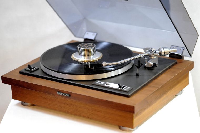 Pioneer pl 70 проигрыватель винил