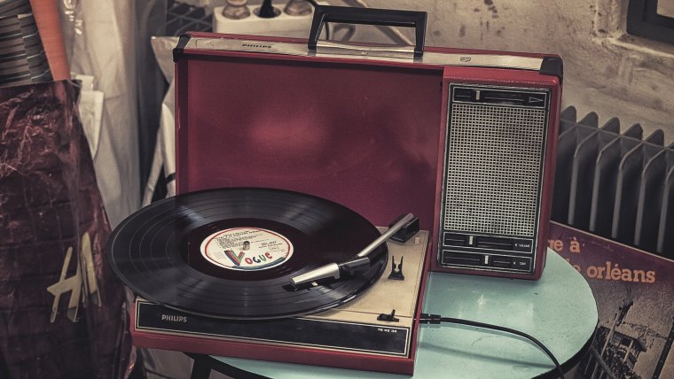 Проигрыватель виниловых пластинок рекорд 345