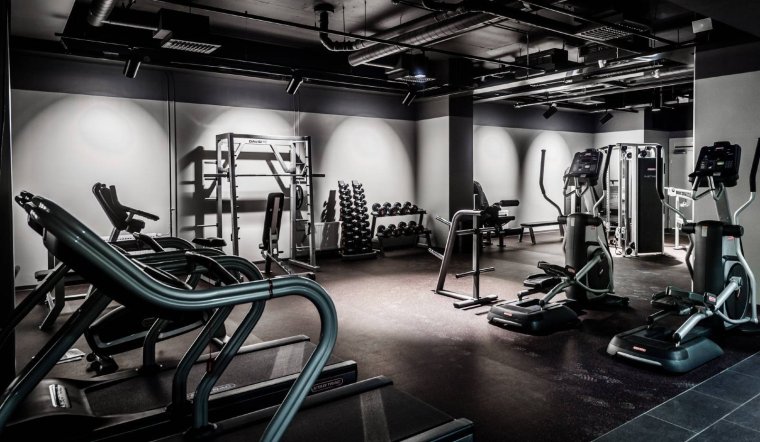 Спортзал черный