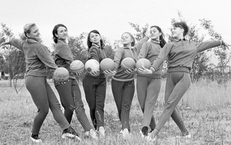 Спортсменка комсомолка