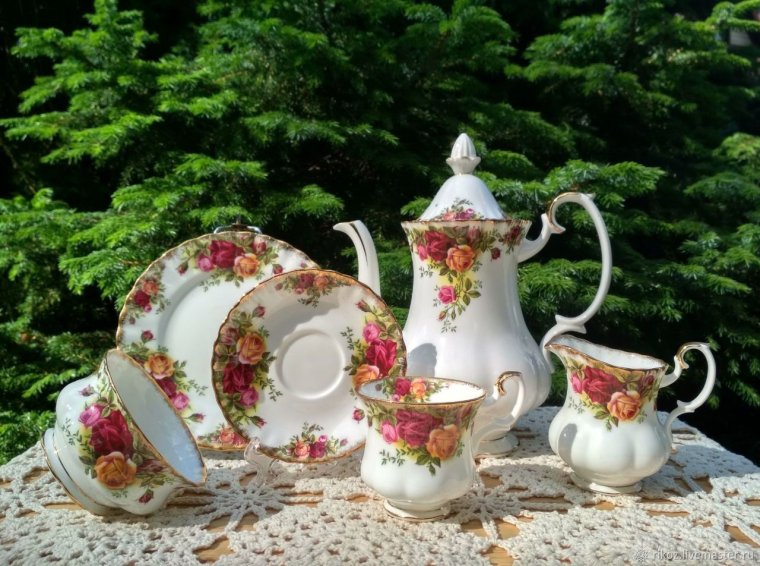 Чайный сервиз Royal Albert old Country Rose