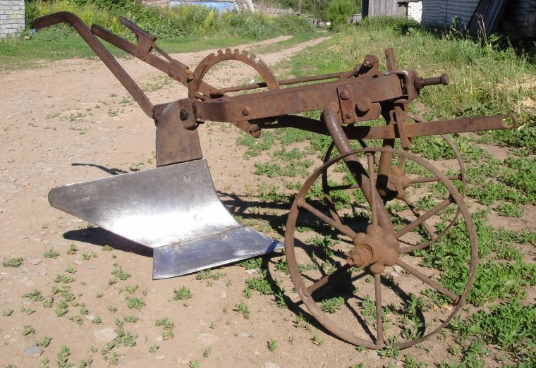 Конный плуг 2 лемеха