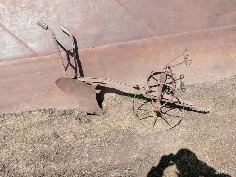 Саковский плуг