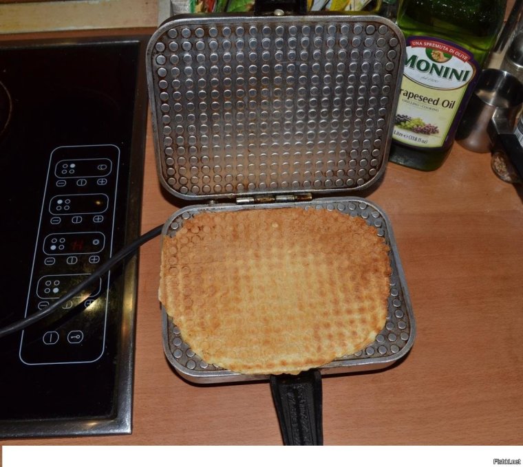 Советская электровафельница