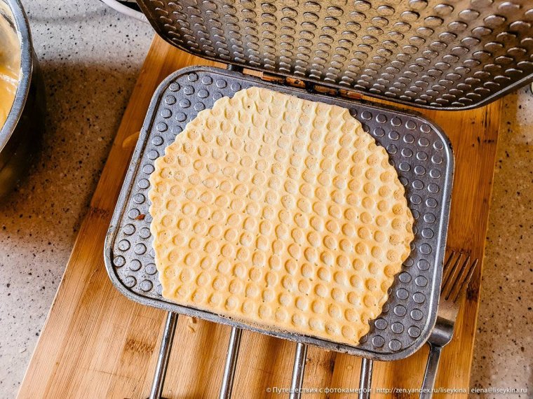 Вафельница для тонких вафель