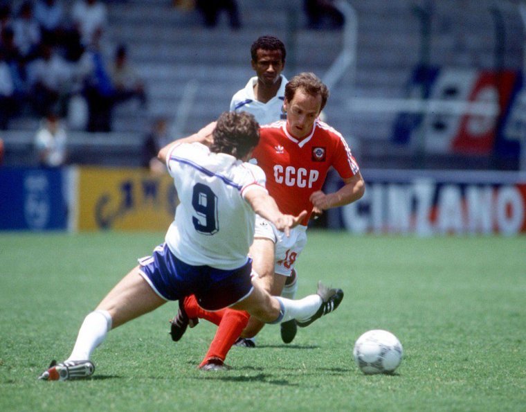 Игорь Беланов футболист СССР