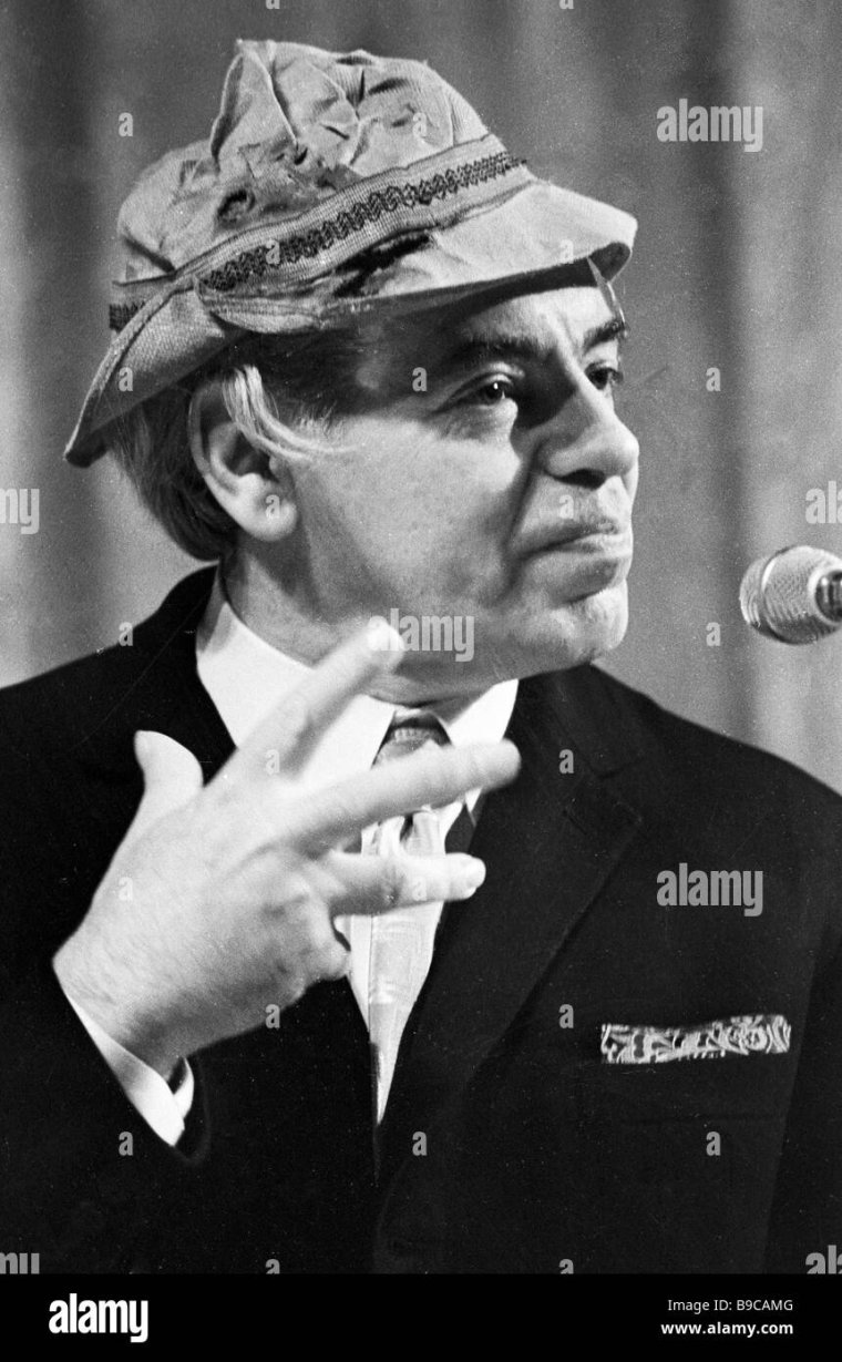 1911 Аркадий Райкин