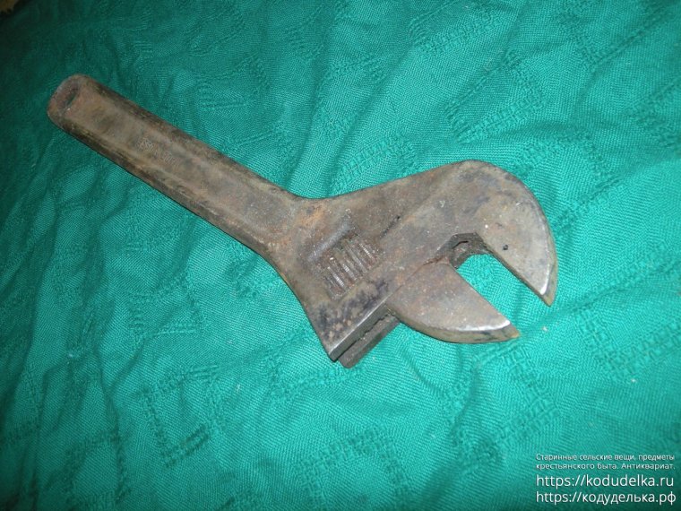 Разводной ключ СССР