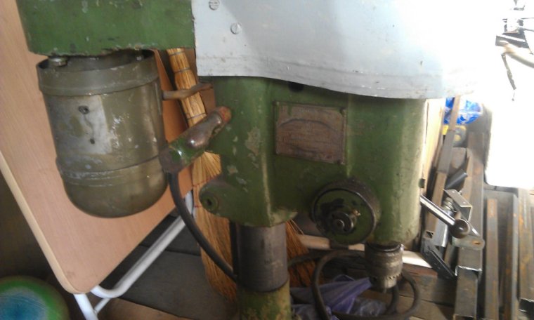 Старый корейский сверлильный станок советских времен 6 п