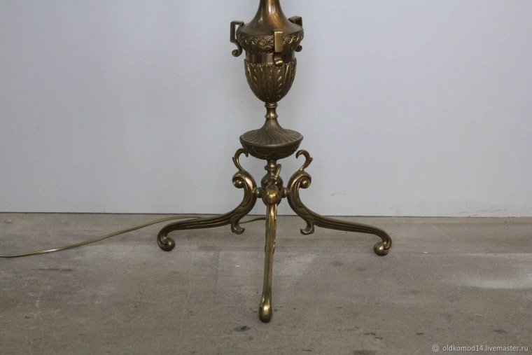 Антикварный торшер