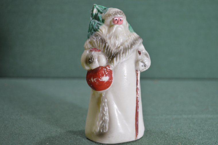 Пластиковый дед Мороз СССР