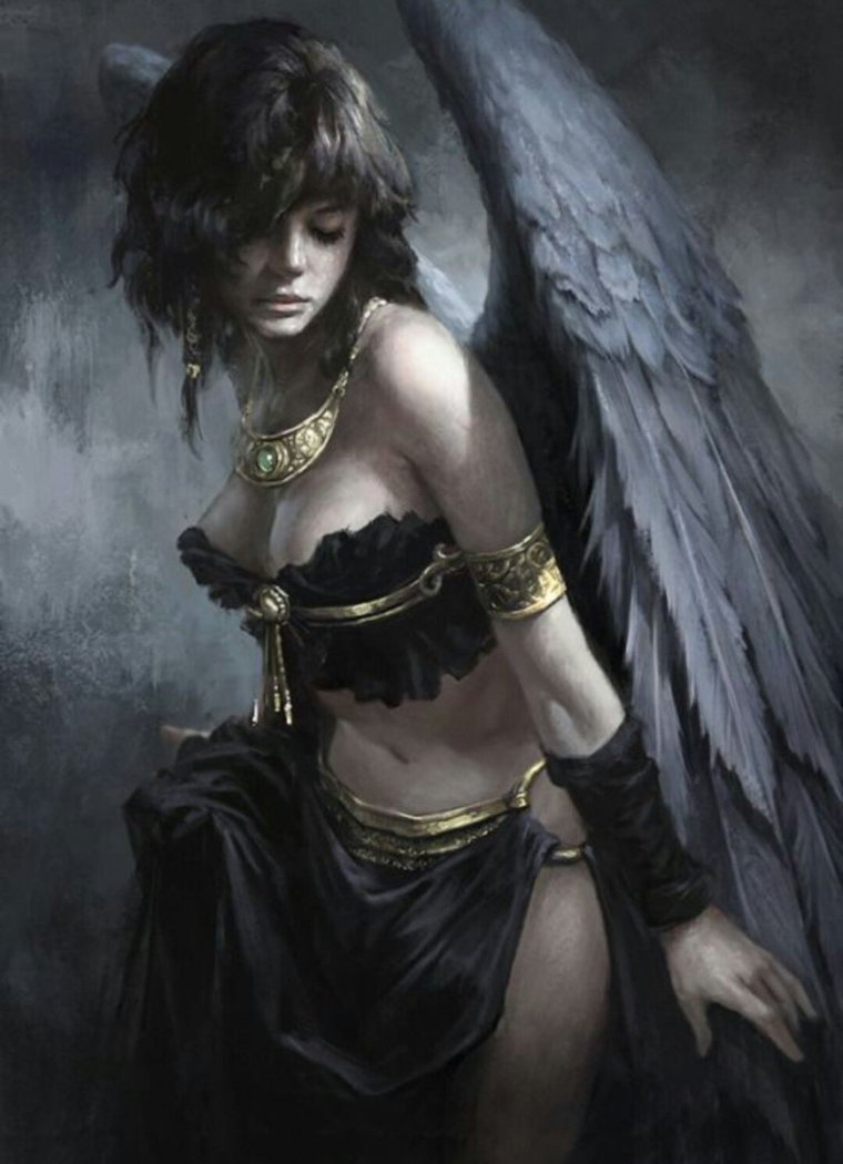 Крылатая девушка