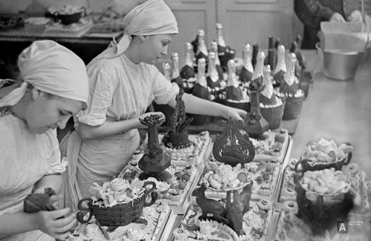 Большевик кондитерская фабрика 1960-е