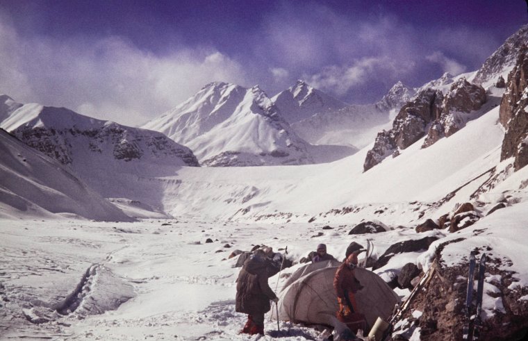 Памир, пик семитысячник