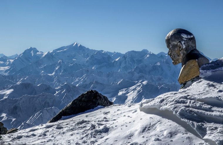 Пик Ленина вершина