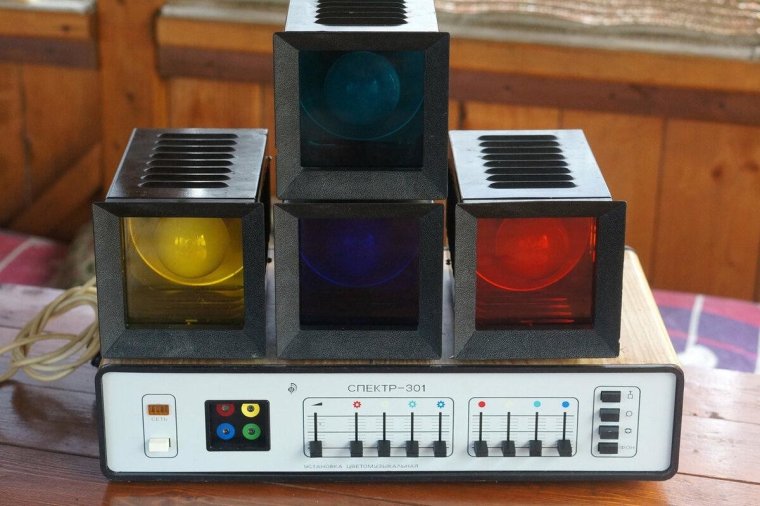 Спектр-301 у цветомузыкальная