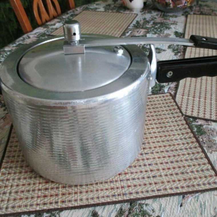 Скороварка СССР 6 литров