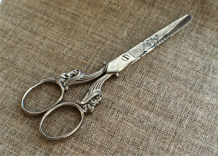 Антикварные ножницы